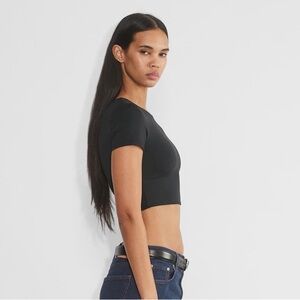 Babaton Contour Crew Cropped T-Shirt Size L